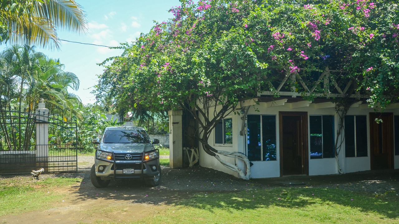 Photo of Outdoor in El Estor