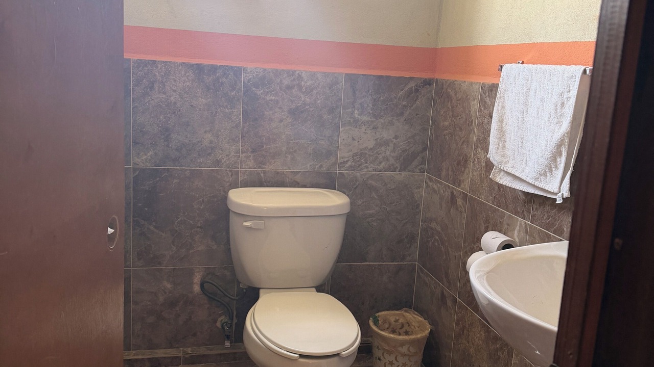 Photo of Bathroom in Areponapuchi