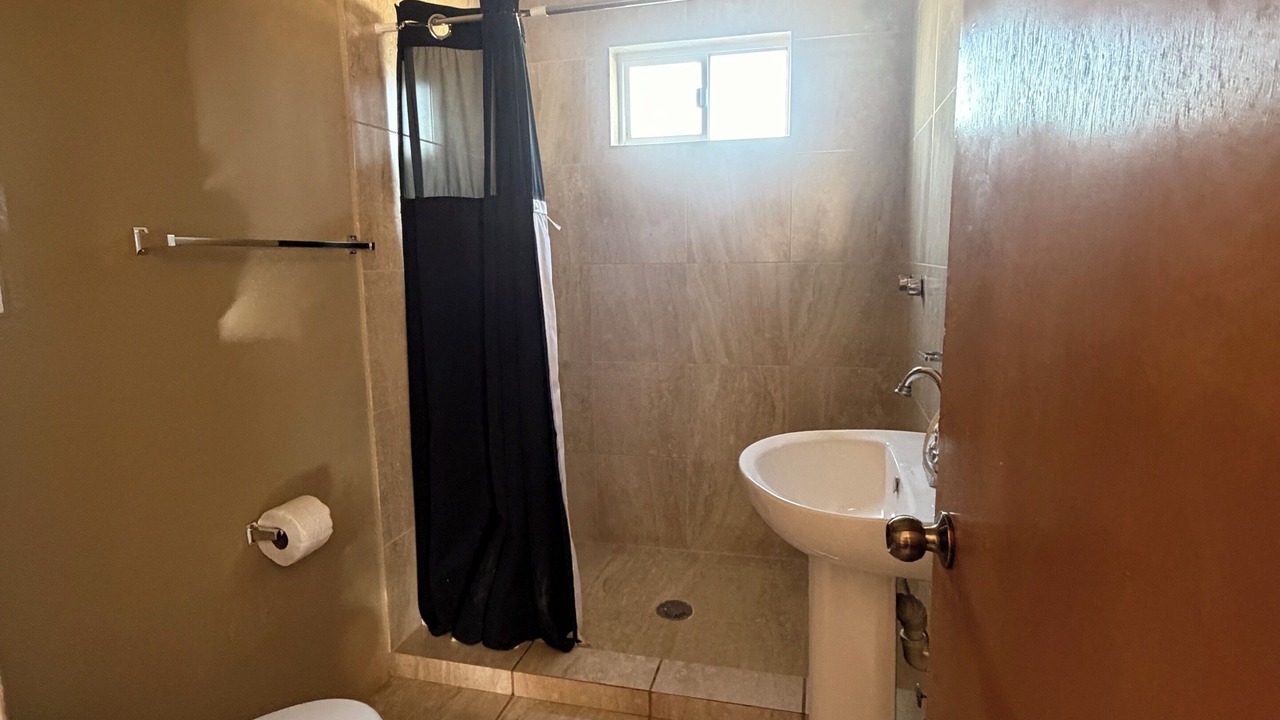 Photo of Bathroom in Areponapuchi