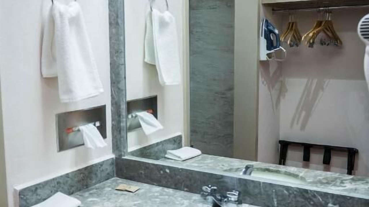 Photo of Bathroom in Linares