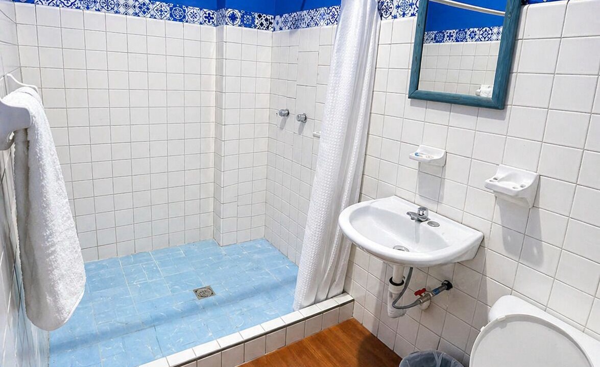Photo of Bathroom in Linares