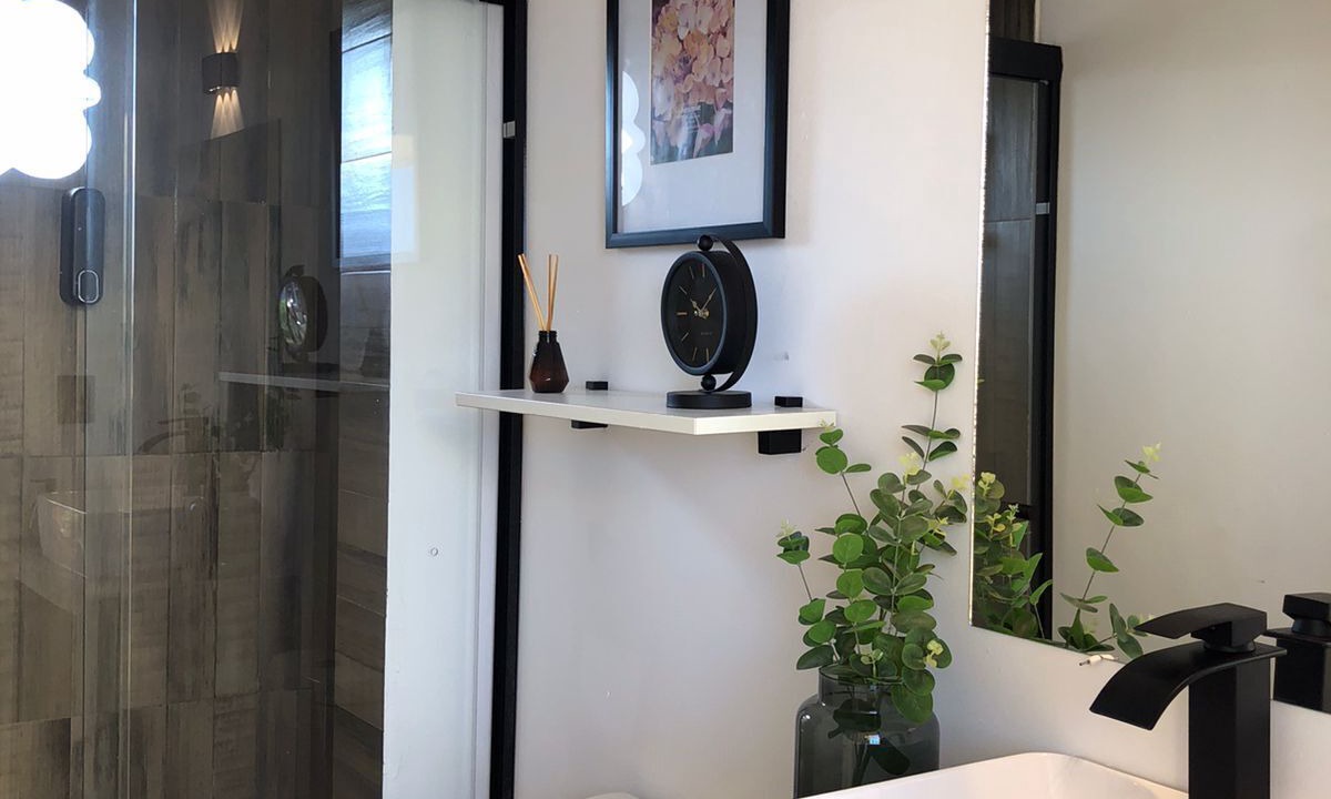 Photo of Bathroom in Esterito
