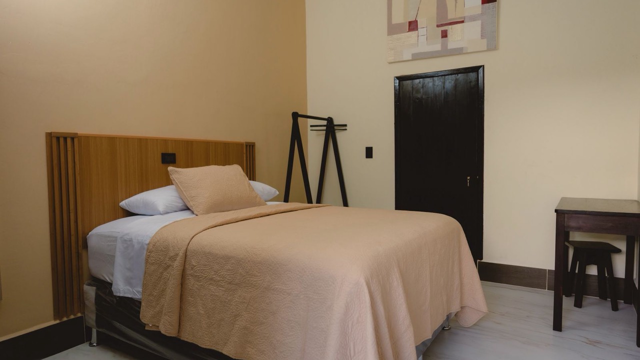 Photo of Bedroom in Flores