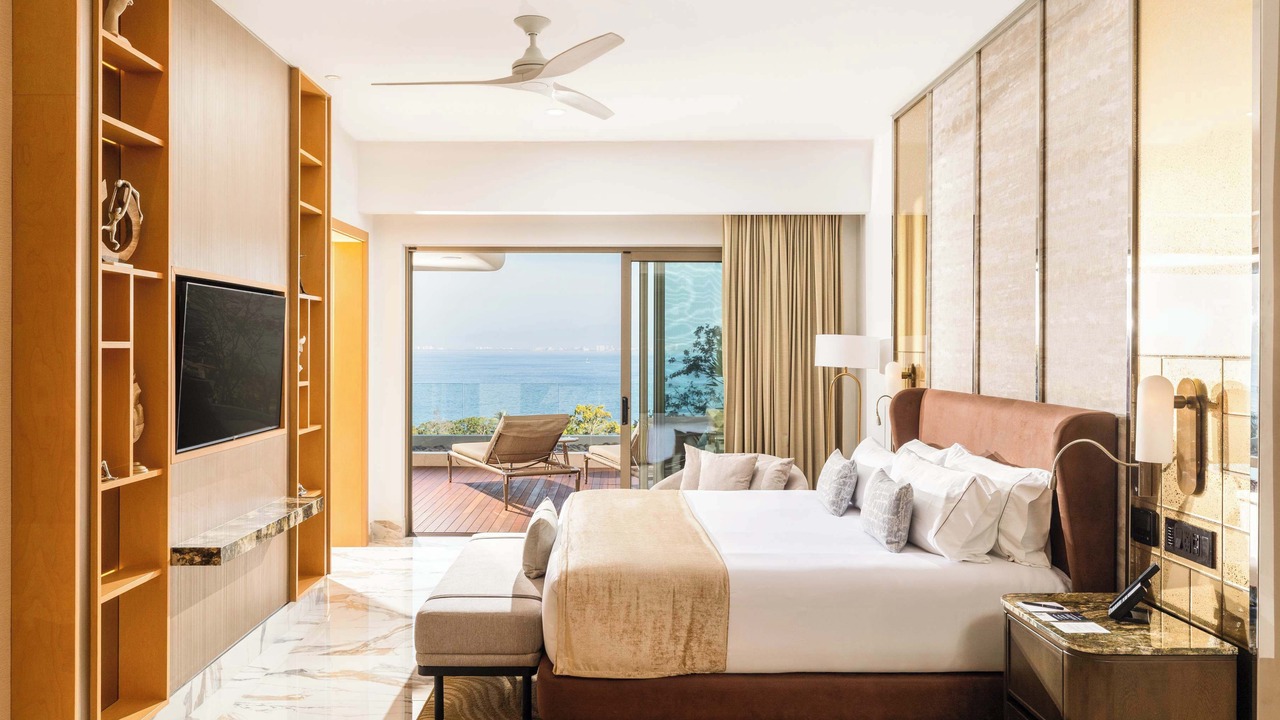 Photo of Bedroom in South Shore Hotel Area