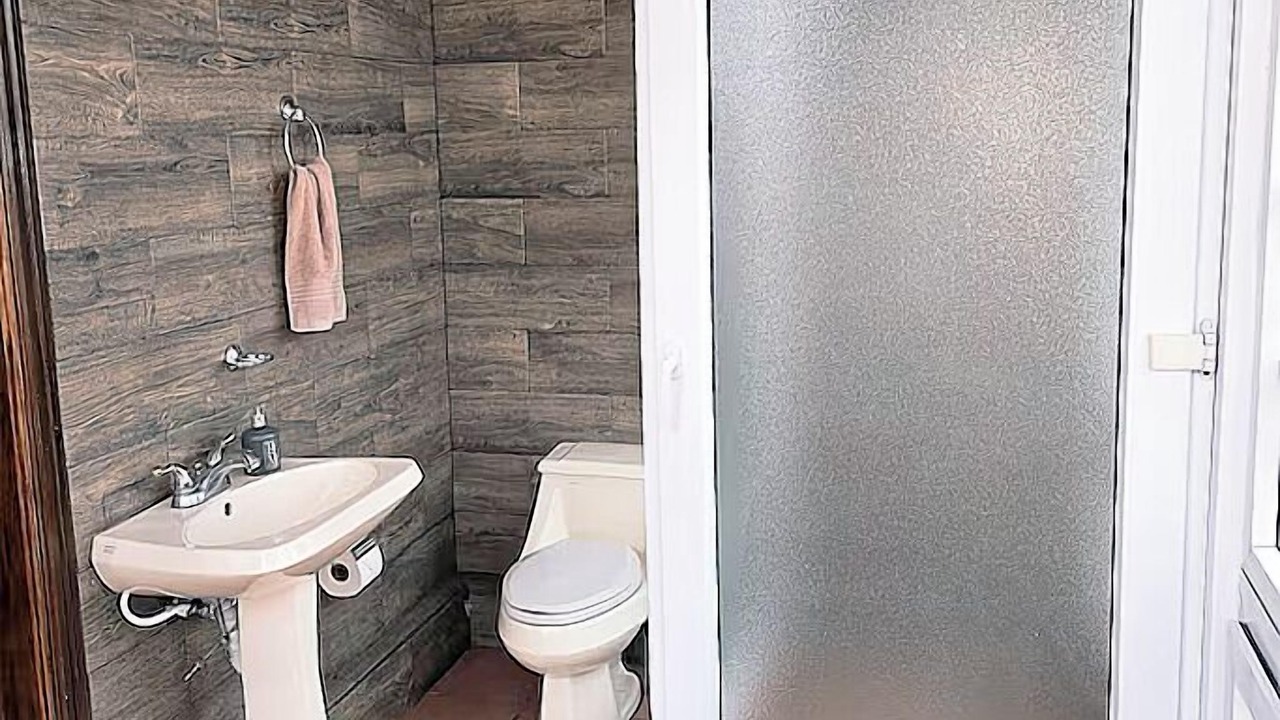 Photo of Bathroom in Zona 13