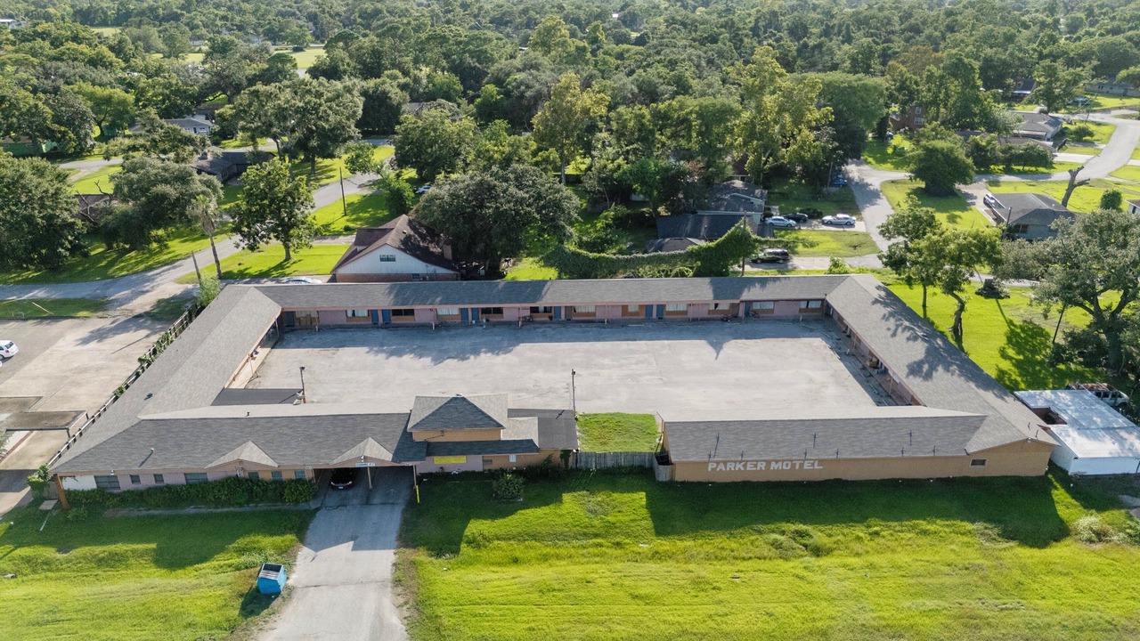 Photo of Outdoor in Clute