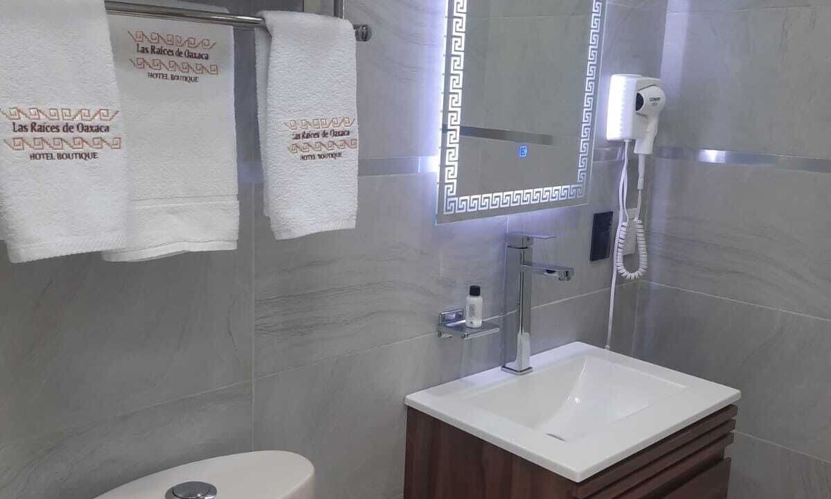 Photo of Bathroom in Calzada Madero