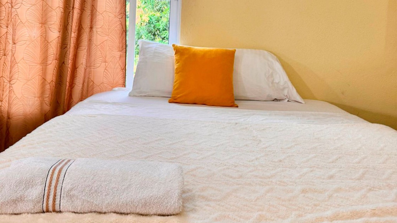 Photo of Bedroom in Flores