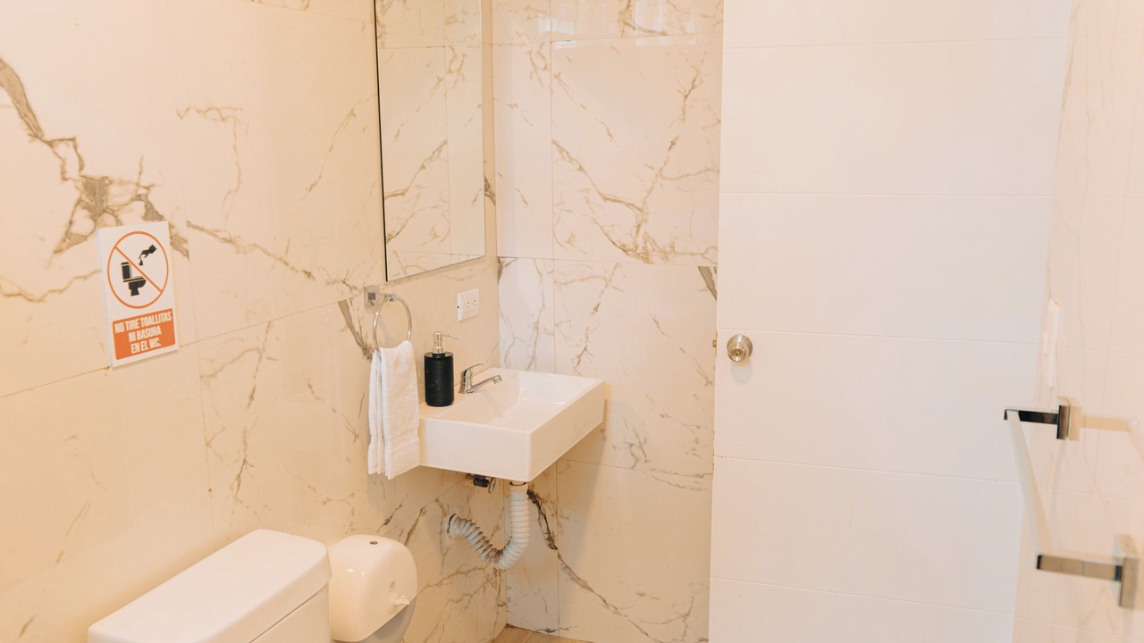 Photo of Bathroom in Zona 10