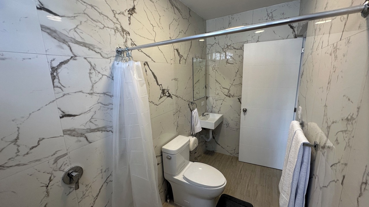 Photo of Bathroom in Zona 10