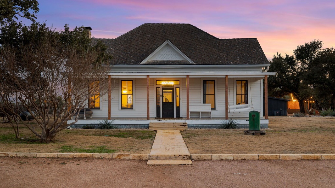 Photo of Outdoor in Willow City
