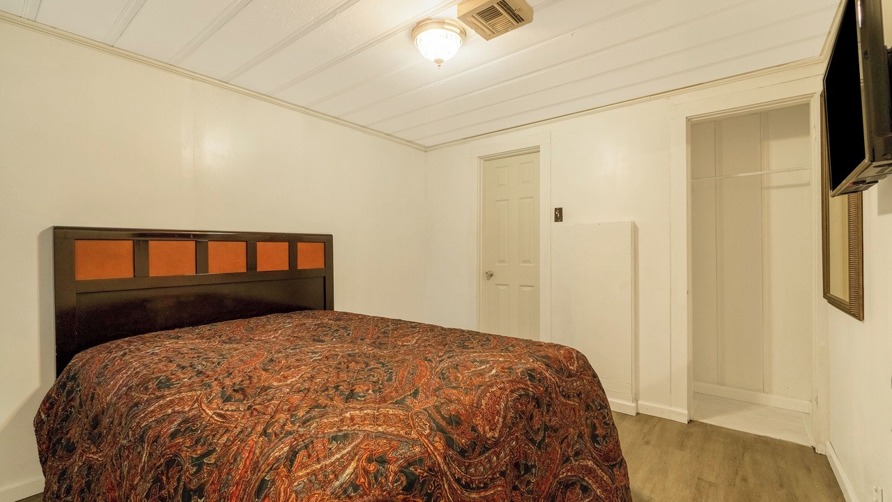 Photo of Bedroom in Palestine