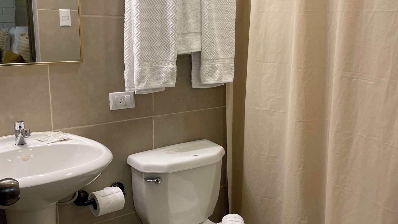 Photo of Bathroom in Zona 13