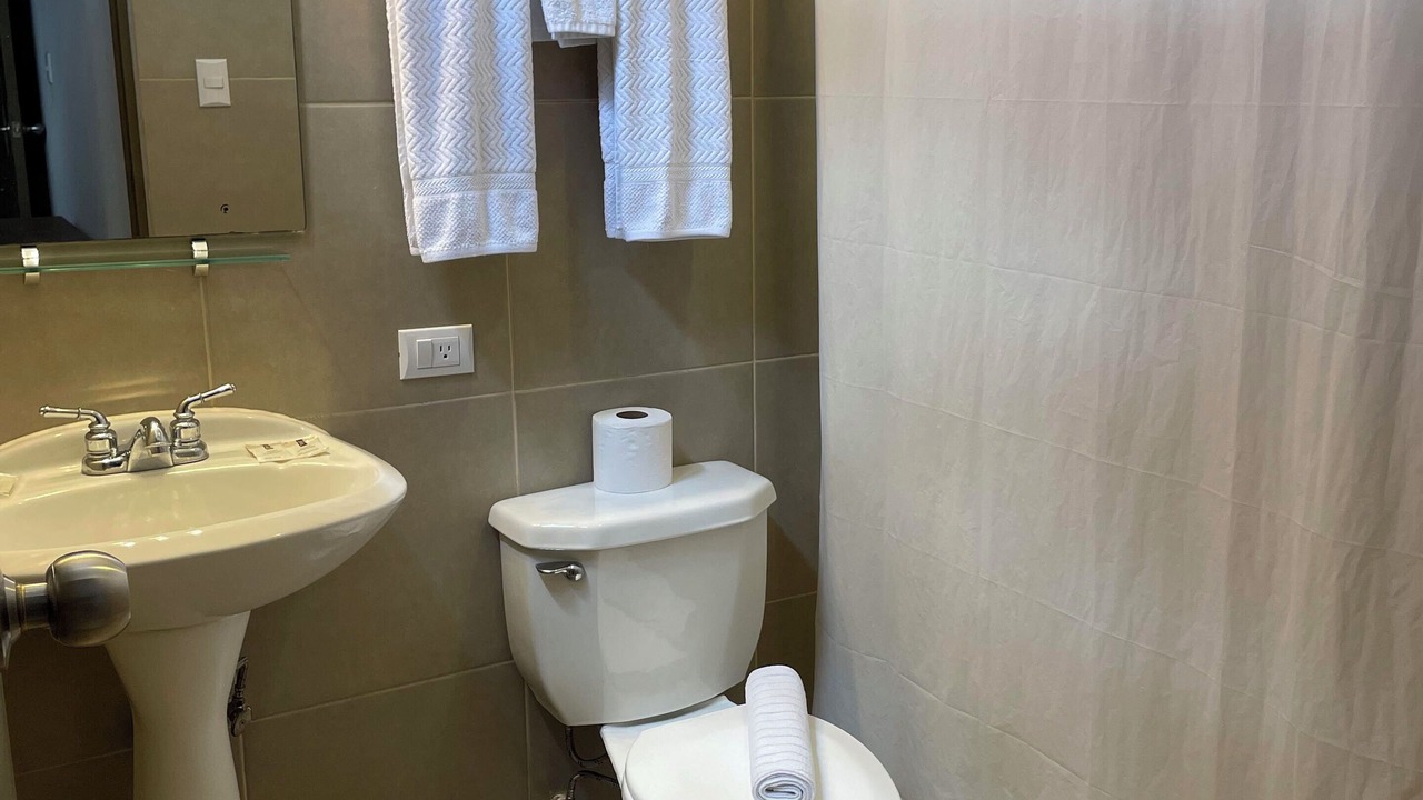 Photo of Bathroom in Zona 13