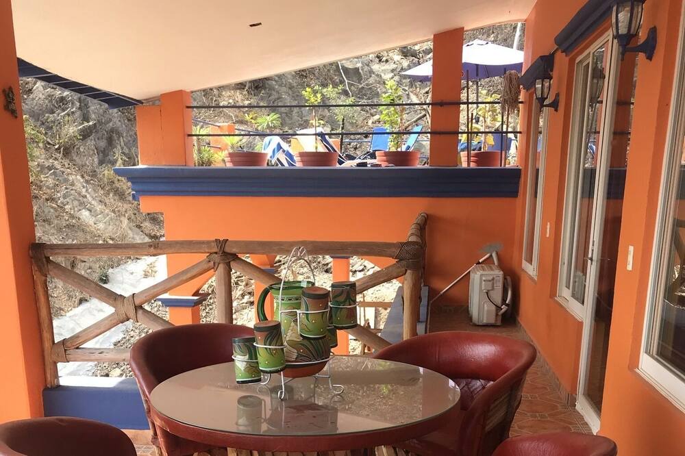 Photo of Outdoor in Club Santiago
