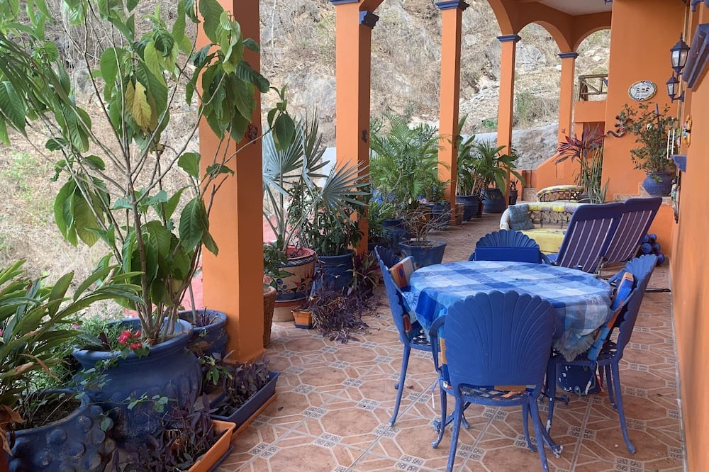 Photo of Outdoor in Club Santiago