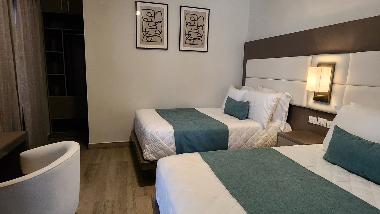 Photo of Bedroom in Flores
