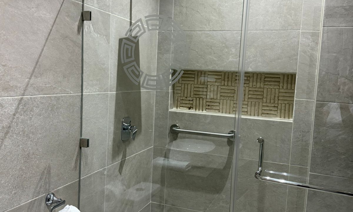 Photo of Bathroom in Flores