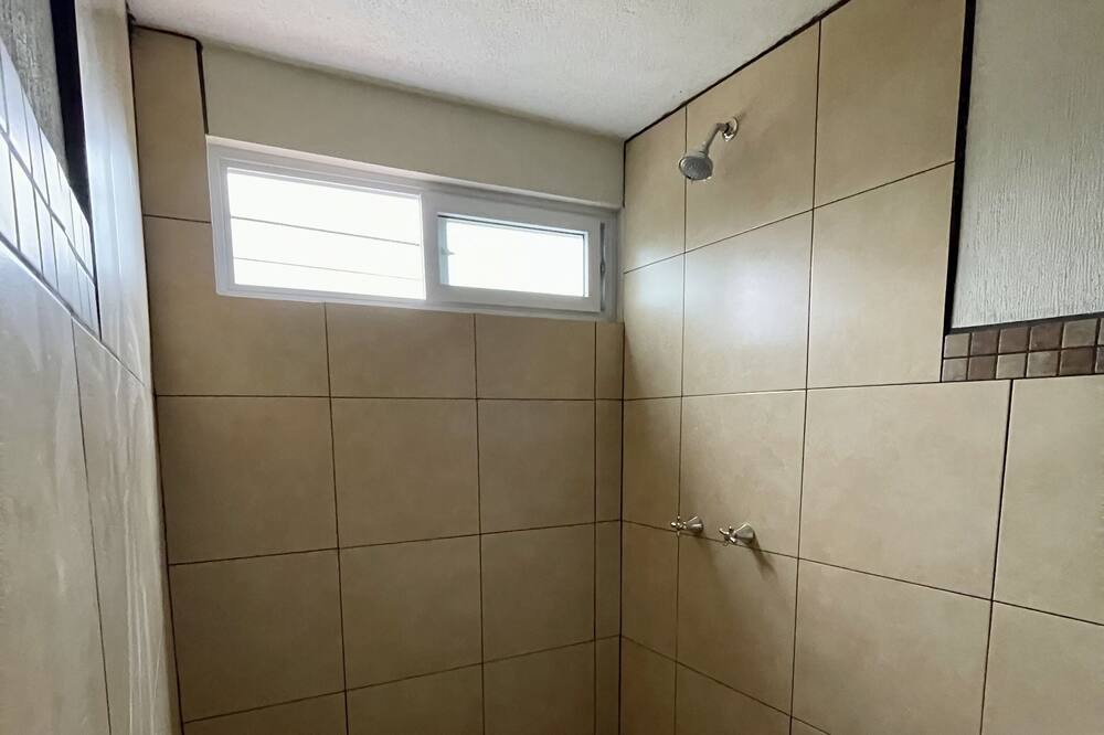 Photo of Bathroom in Quetzaltenango
