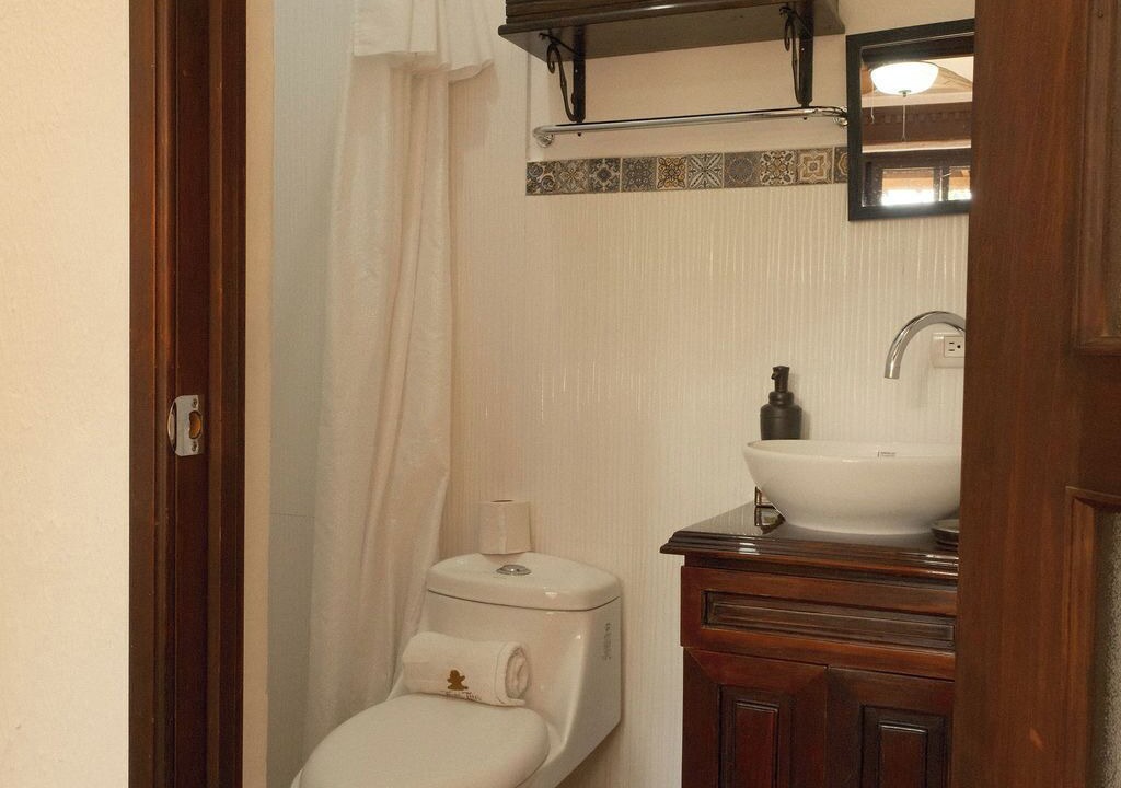 Photo of Bathroom in San Juan La Laguna
