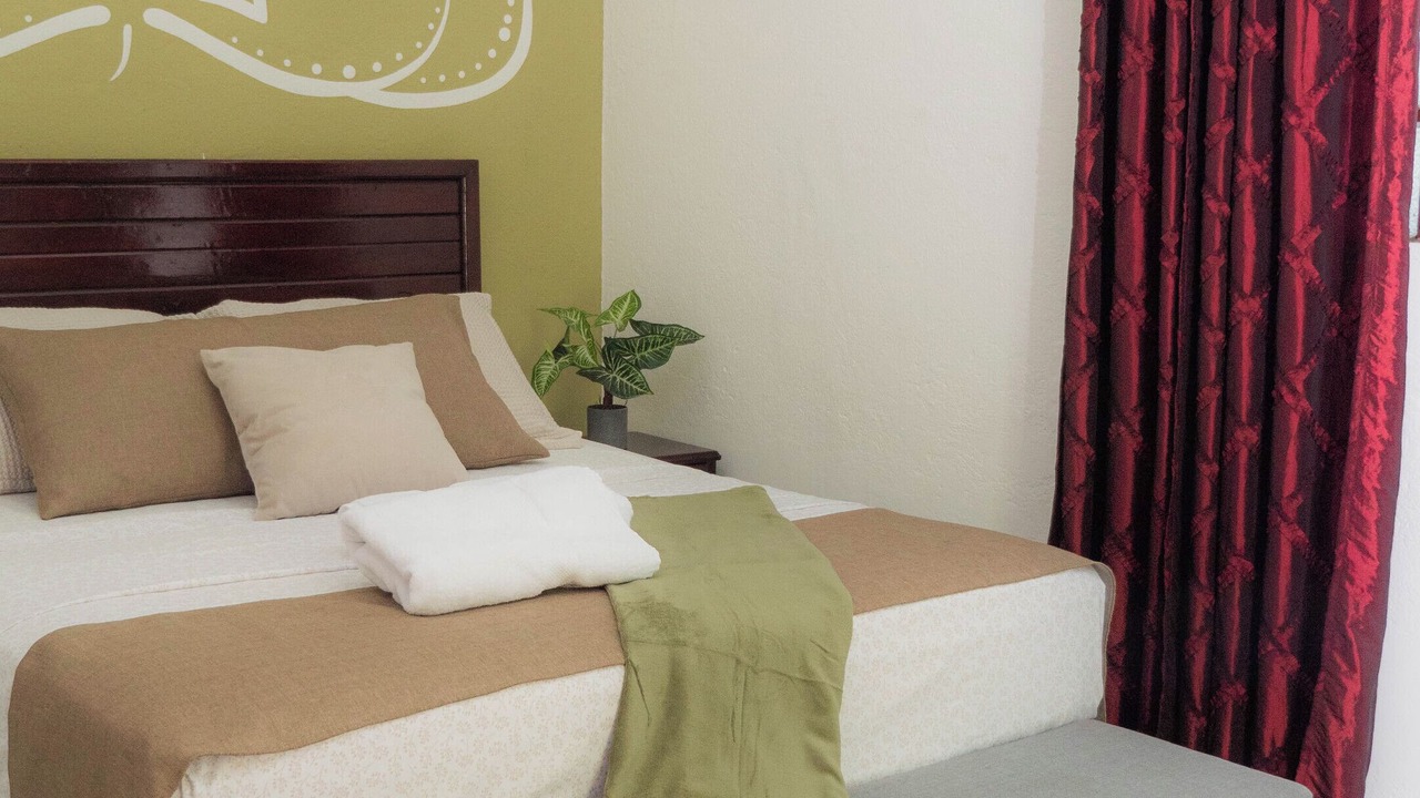 Photo of Bedroom in Flores