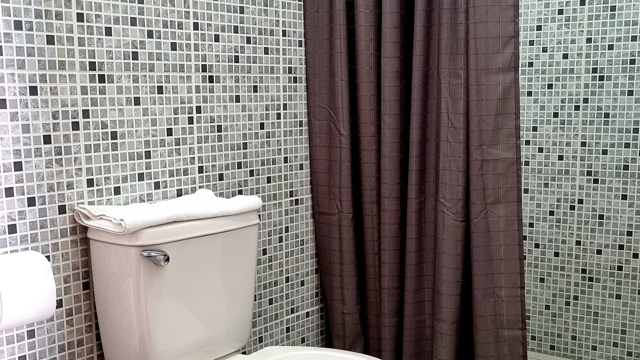 Photo of Bathroom in Flores