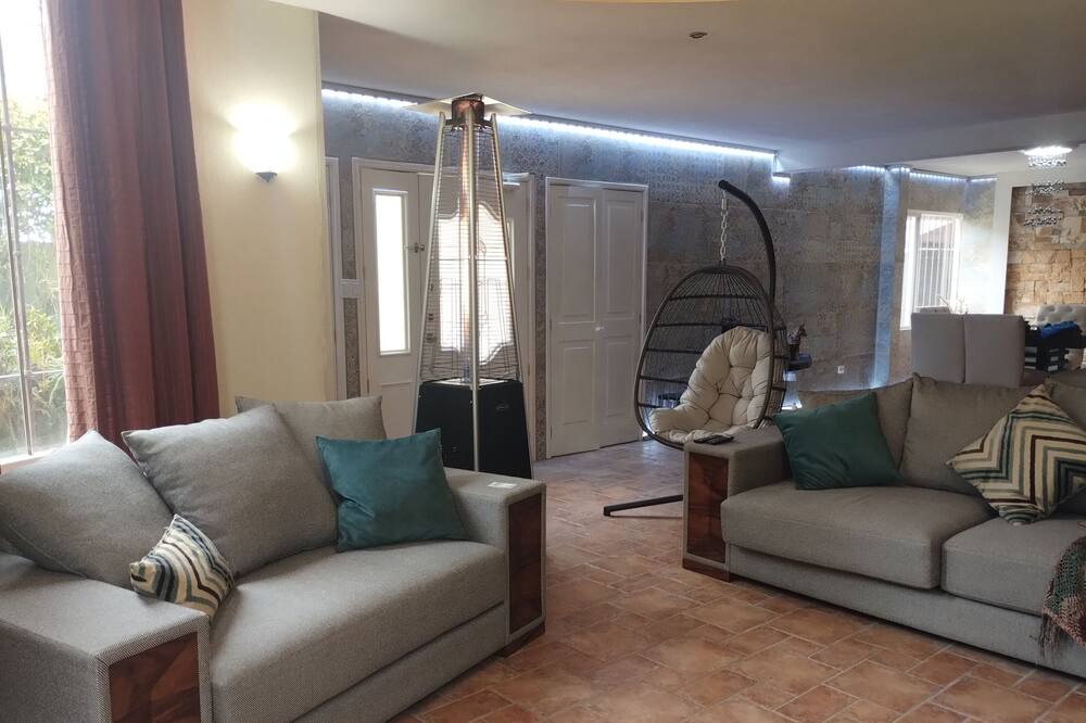 Photo of Livingroom in San Lucas Sacatepequez