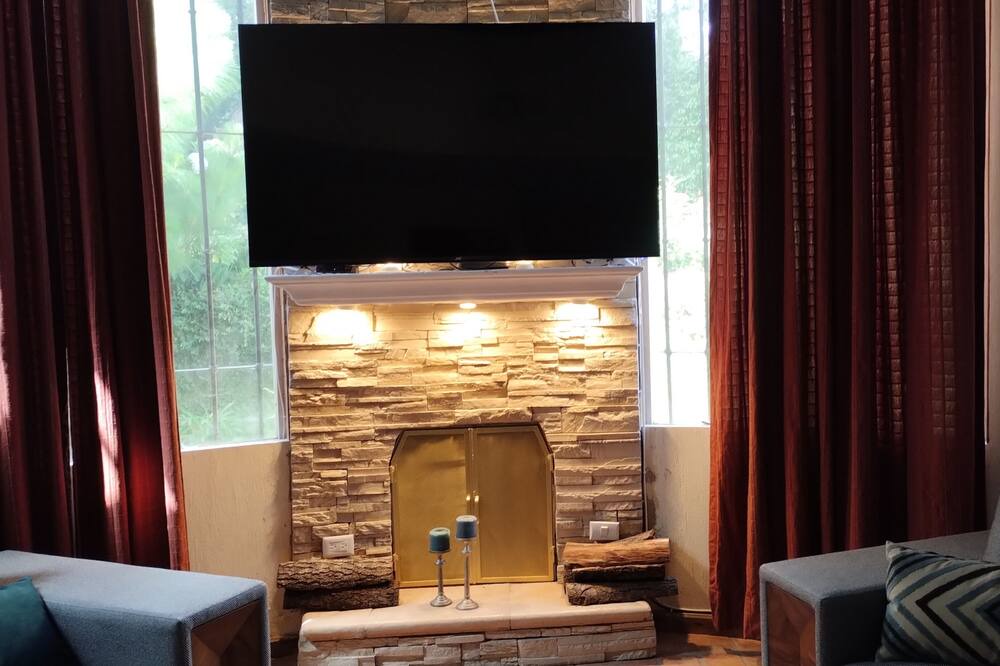 Photo of Livingroom in San Lucas Sacatepequez