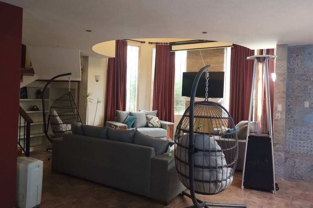 Photo of Livingroom in San Lucas Sacatepequez