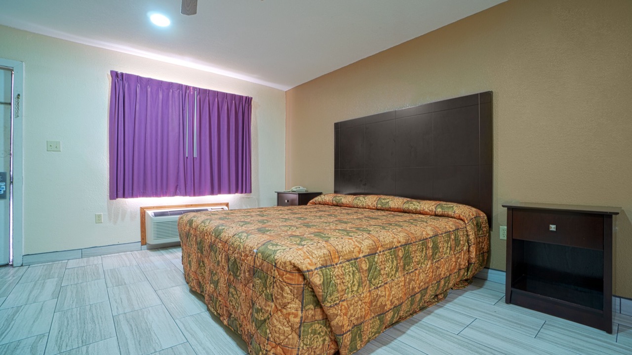 Photo of Bedroom in San Benito