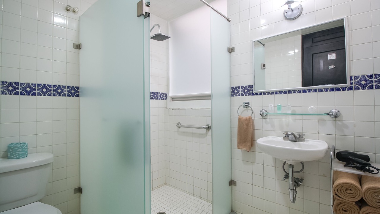 Photo of Bathroom in Historic Centre
