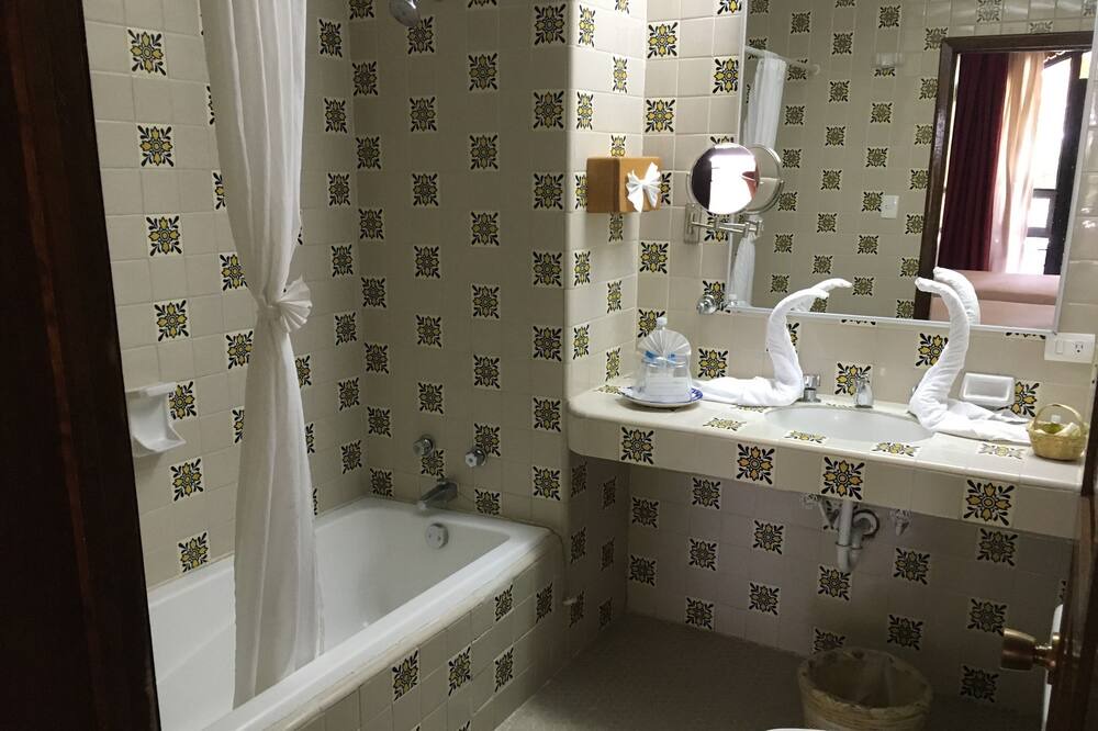 Photo of Bathroom in Arcos de San Miguel