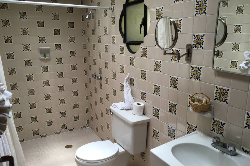 Photo of Bathroom in Arcos de San Miguel
