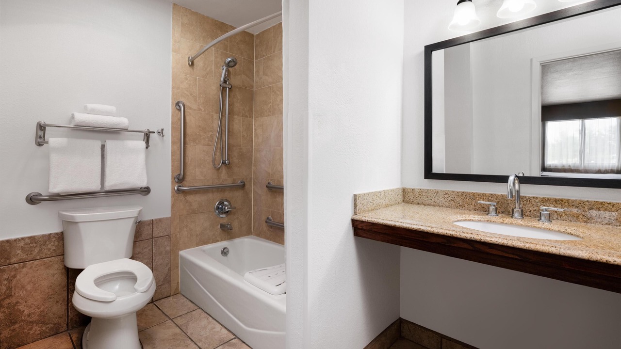 Photo of Bathroom in Tucumcari