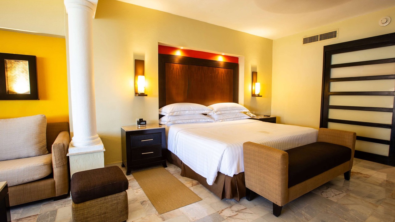 Photo of Bedroom in South Shore Hotel Area