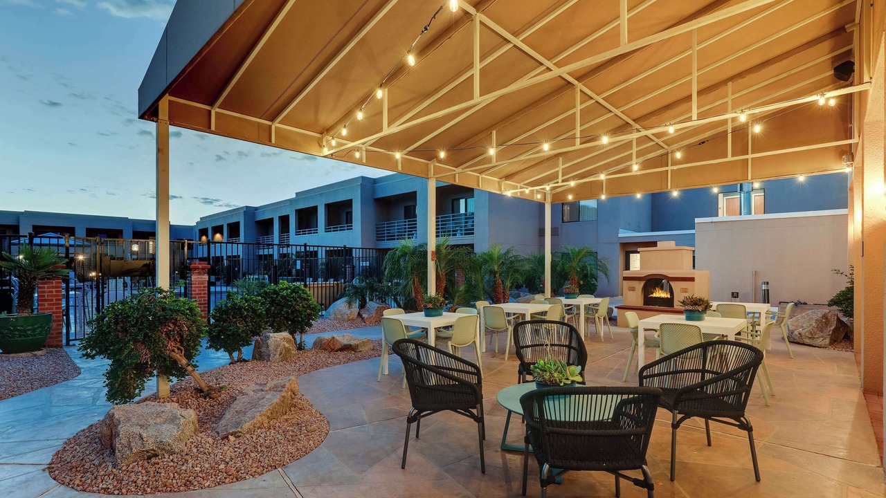 Photo of Patio Balcony in Mayo Clinic