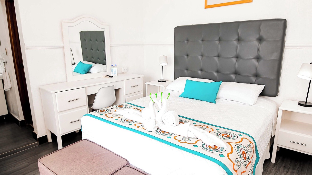Photo of Bedroom in Flores