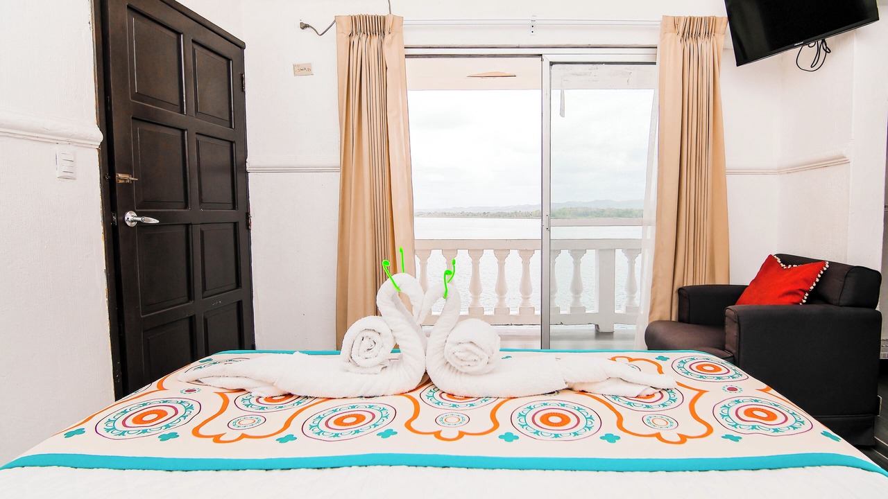 Photo of Bedroom in Flores