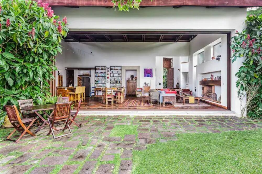 Photo of Outdoor in Antigua Guatemala