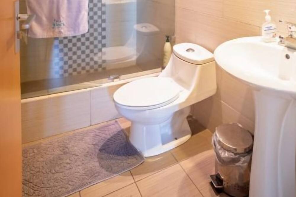 Photo of Bathroom in Guatemala City
