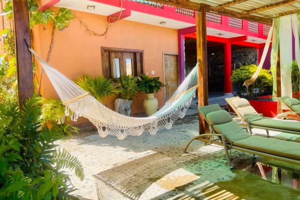 Photo of Patio Balcony in Jardines del Puerto