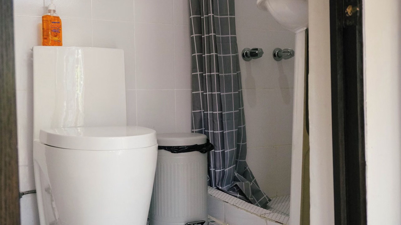 Photo of Bathroom in San Juan La Laguna