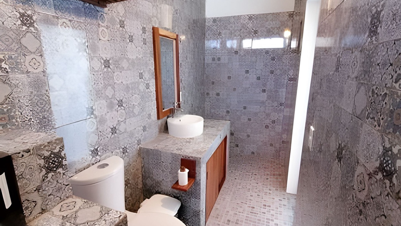 Photo of Bathroom in Salchi
