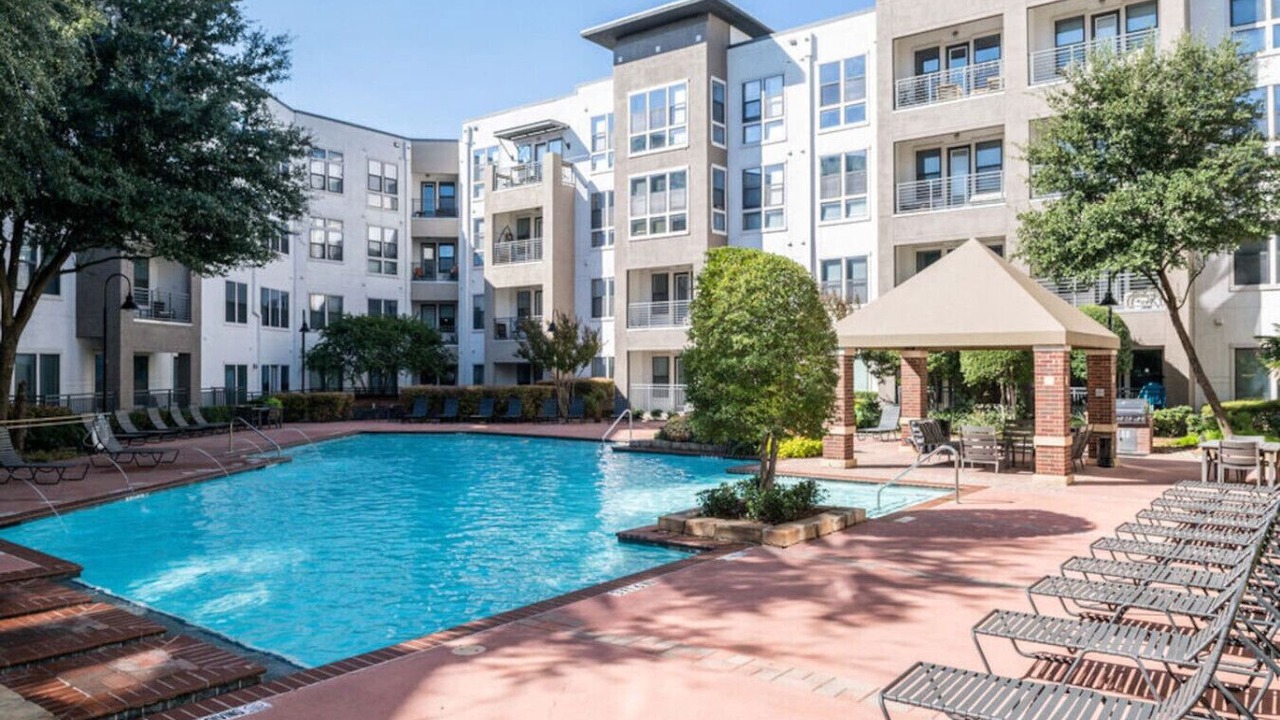 Photo of Others in Las Colinas