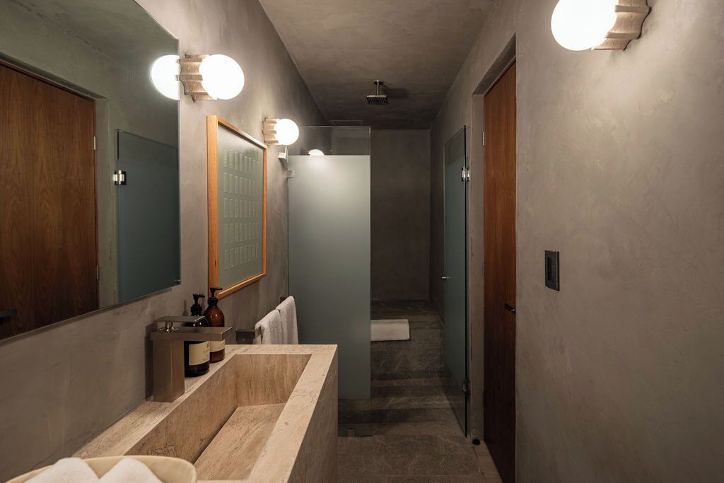 Photo of Bathroom in Anahuac