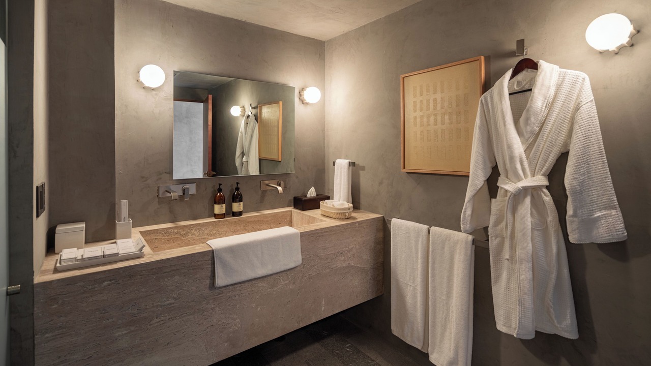 Photo of Bathroom in Anahuac