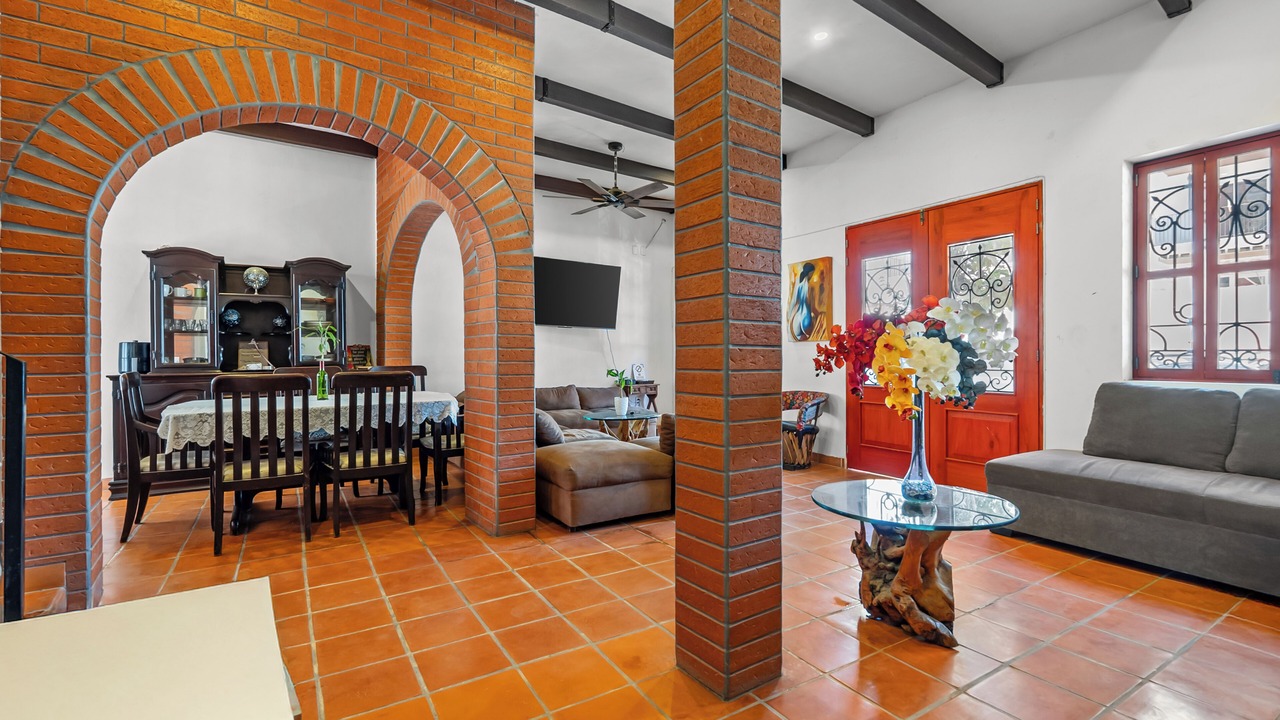 Photo of Patio Balcony in Diaz Ordaz