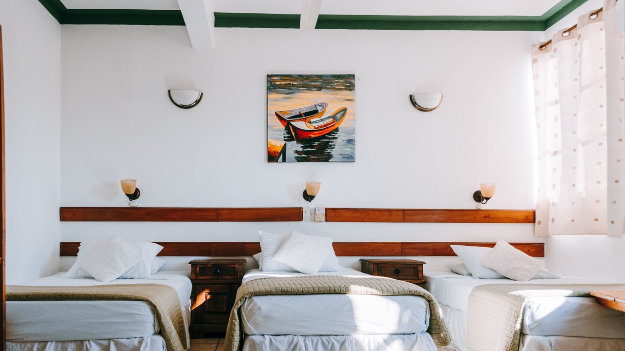 Photo of Bedroom in Flores