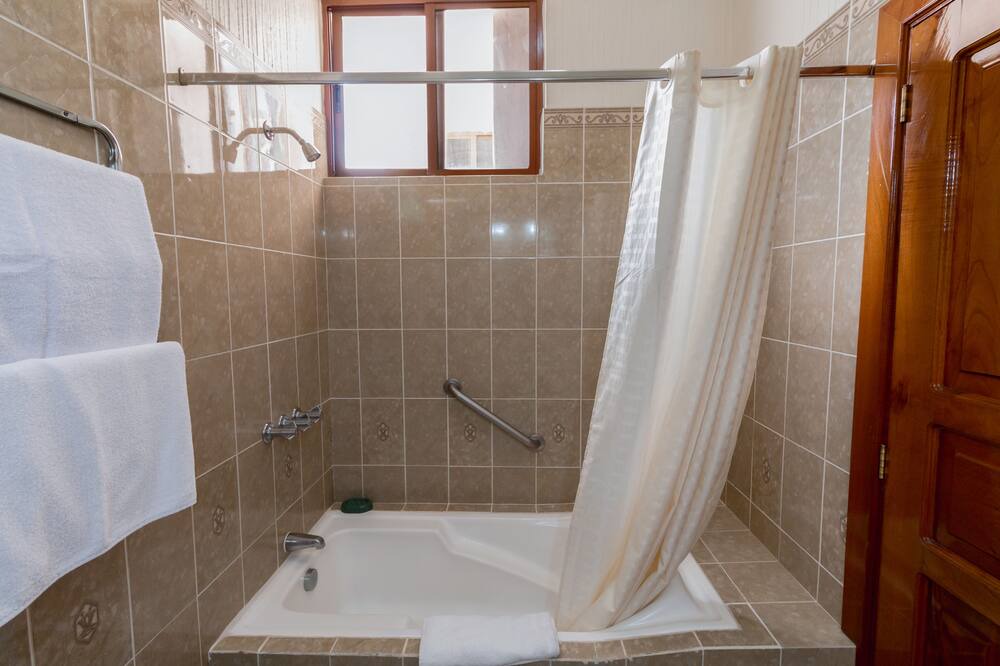 Photo of Bathroom in Quetzaltenango