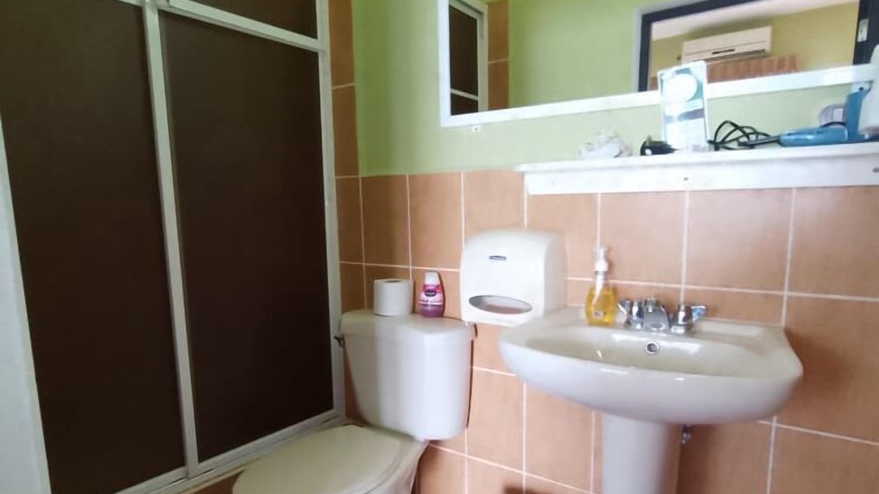 Photo of Bathroom in San Jose Peten